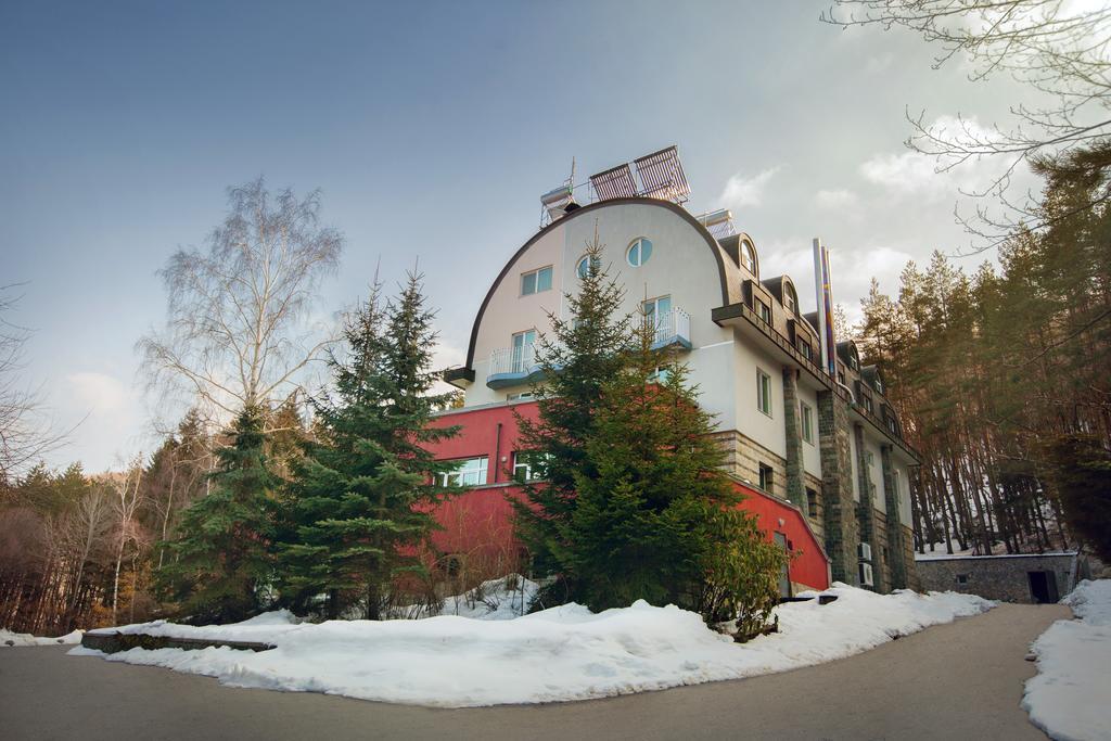 Family Hotel Saint George Sofia Bagian luar foto